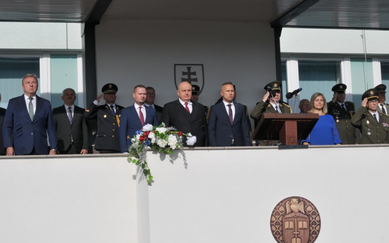 Slávnostný nástup akadémie, nástupisko - 50. výročia vzniku vojenského vysokého školstva na Liptove, 12. 10. 2023