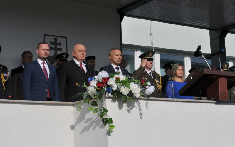Slávnostný nástup akadémie, nástupisko - 50. výročia vzniku vojenského vysokého školstva na Liptove, 12. 10. 2023