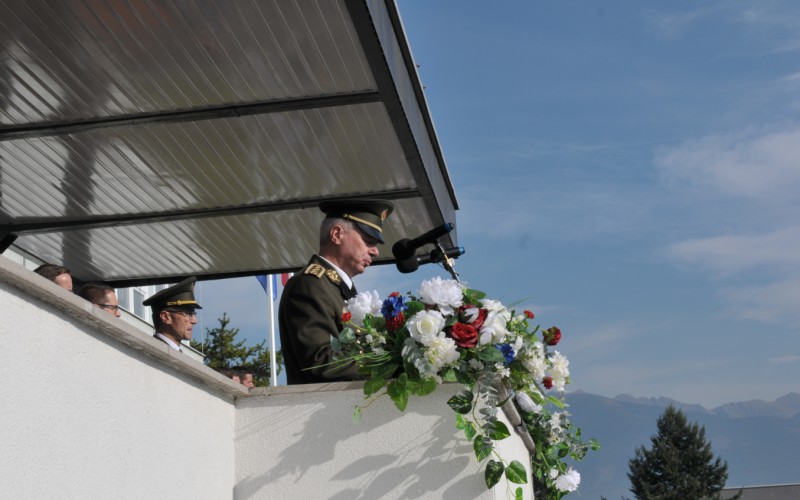 Slávnostný nástup akadémie, nástupisko - 50. výročia vzniku vojenského vysokého školstva na Liptove, 12. 10. 2023
