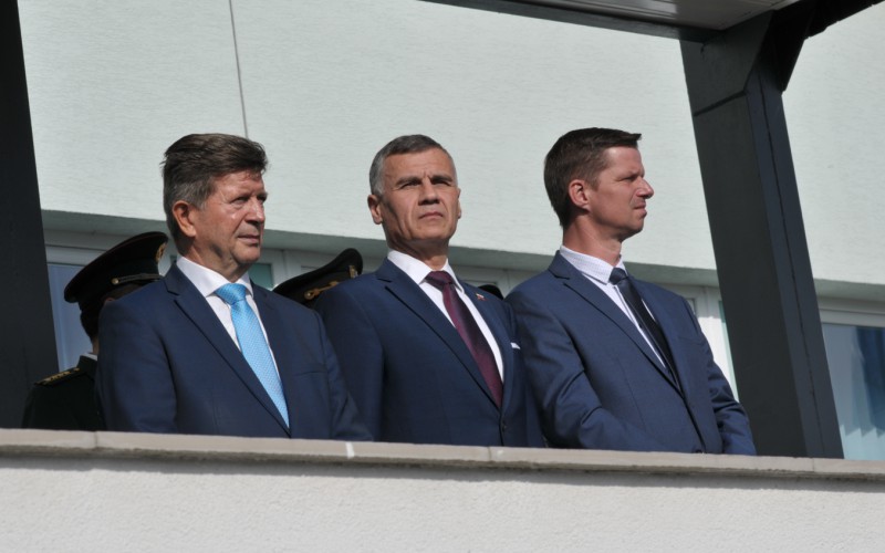 Slávnostný nástup akadémie, nástupisko - 50. výročia vzniku vojenského vysokého školstva na Liptove, 12. 10. 2023