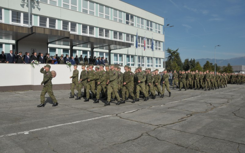 Slávnostný nástup akadémie, nástupisko - 50. výročia vzniku vojenského vysokého školstva na Liptove, 12. 10. 2023