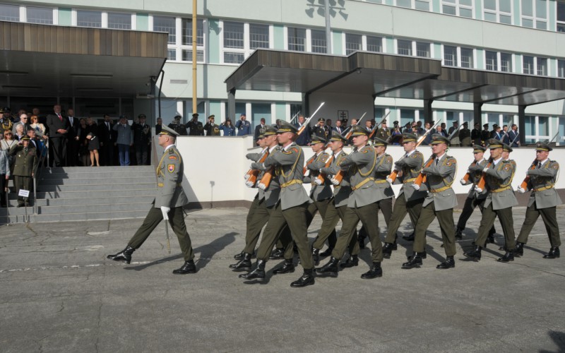 Slávnostný nástup akadémie, nástupisko - 50. výročia vzniku vojenského vysokého školstva na Liptove, 12. 10. 2023
