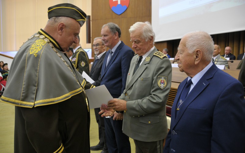 Slávnostný nástup akadémie, aula - 50. výročia vzniku vojenského vysokého školstva na Liptove, 12. 10. 2023