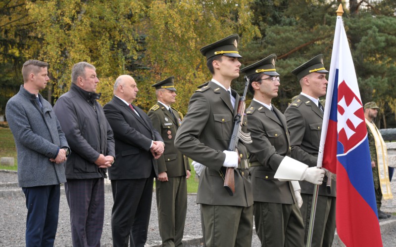 Memorial for fallen soldiers, October 30th 2023