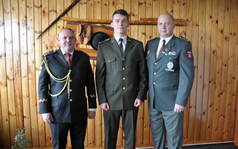Policajný zbor SR ocenil kadeta AOS, 15. 11. 2023