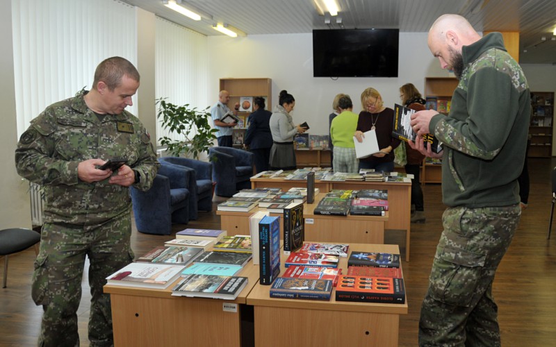Predajná výstava "Dar, ktorý poteší", 22. 11. 2023