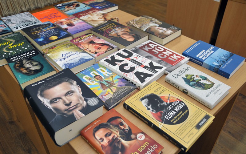 Predajná výstava "Dar, ktorý poteší", 22. 11. 2023