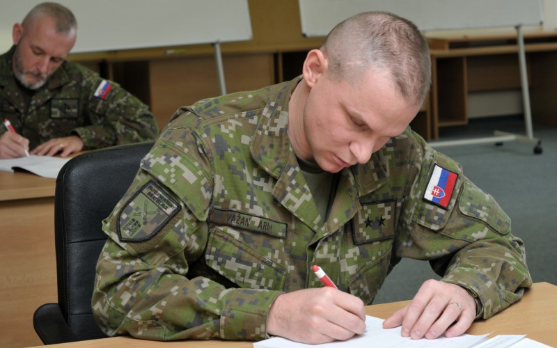 Záverečné skúšky príslušníkov 31. dôstojníckeho kurzu pre absolventov vysokých škôl (DKAVŠ), 05. 12. 2023