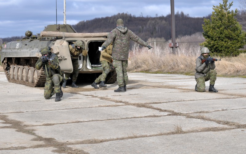 Blokový výcvik kadetov 2. ročníka vo Vojenskom výcvikovom priestore Kamenica nad Cirochou , 14. 02. 2024