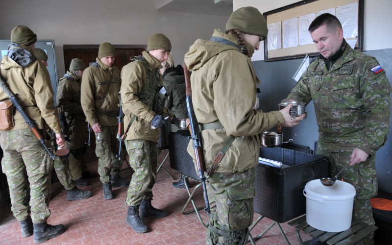 Blokový výcvik kadetov 2. ročníka vo Vojenskom výcvikovom priestore Kamenica nad Cirochou , 14. 02. 2024