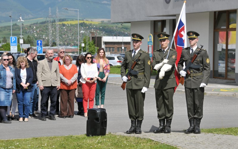Pietna spomienka pri pamätníku M. R. Štefánika, 02. 05. 2024