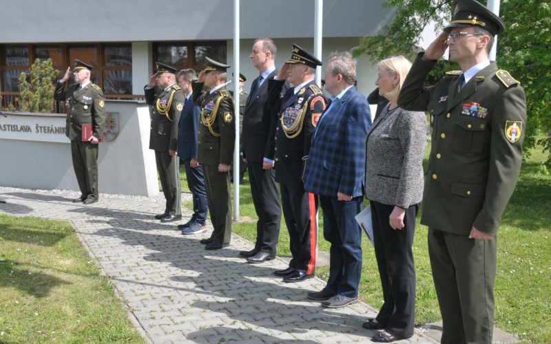 Pietna spomienka pri pamätníku M. R. Štefánika, 02. 05. 2024