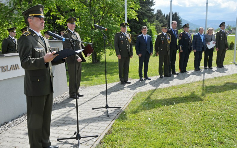 Pietna spomienka pri pamätníku M. R. Štefánika, 02. 05. 2024