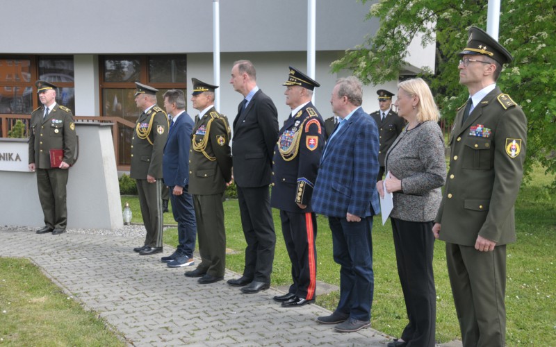 Pietna spomienka pri pamätníku M. R. Štefánika, 02. 05. 2024
