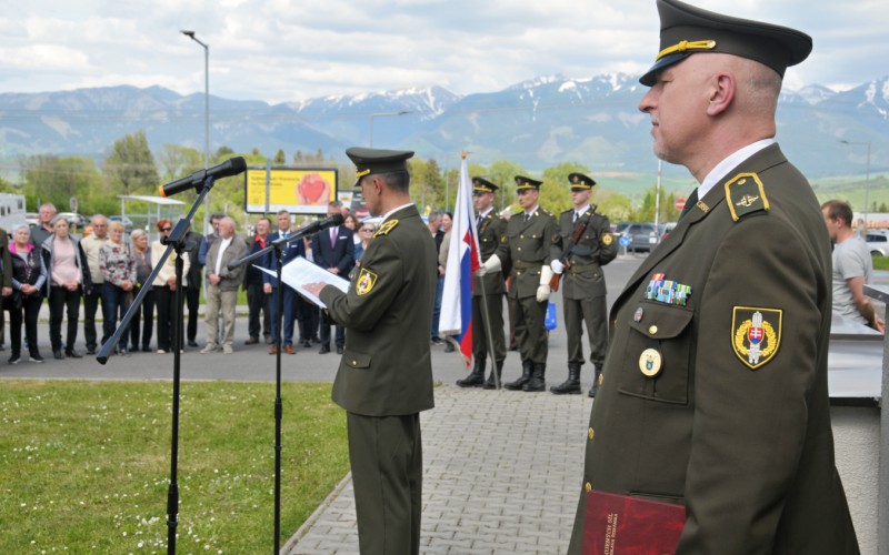 Pietna spomienka pri pamätníku M. R. Štefánika, 02. 05. 2024