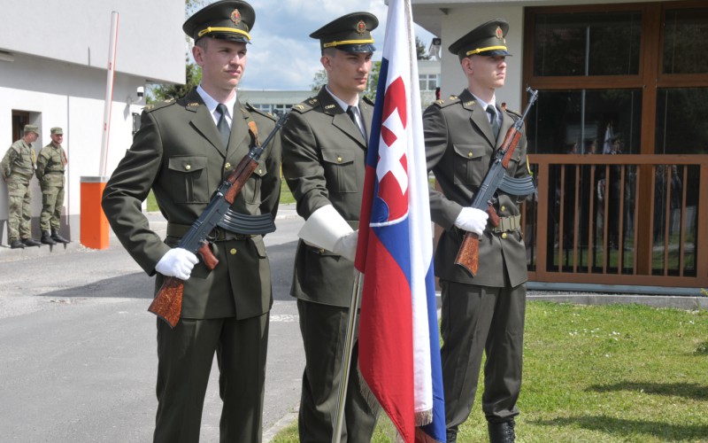 Pietna spomienka pri pamätníku M. R. Štefánika, 02. 05. 2024