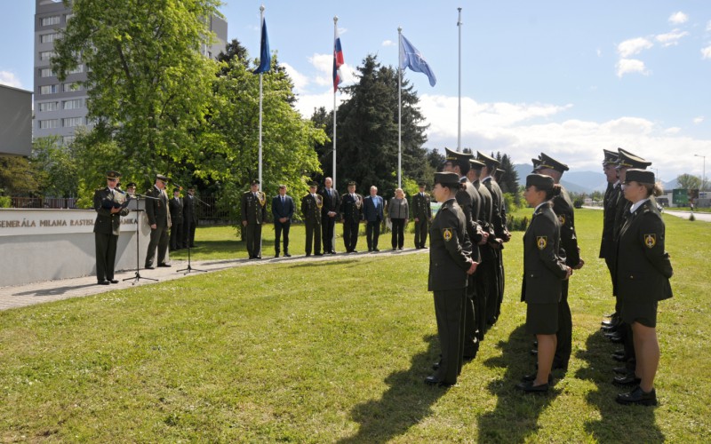 Pietna spomienka pri pamätníku M. R. Štefánika, 02. 05. 2024