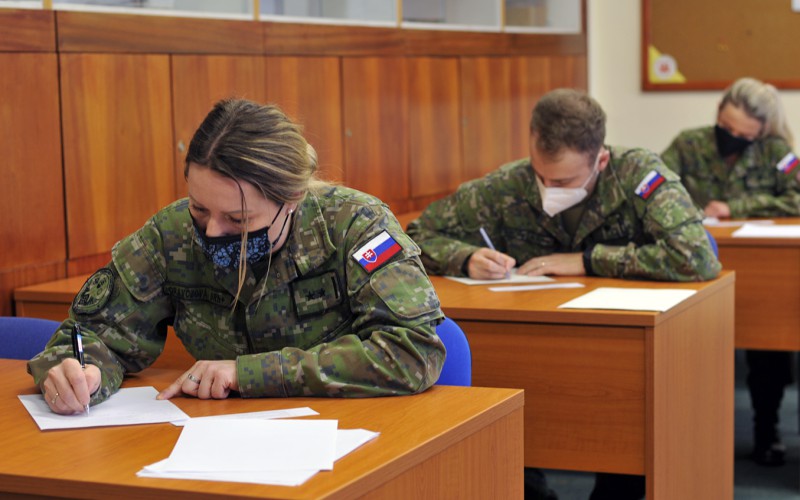 Final exams and solemn closing ceremony of University Graduates Officers’ Course, March 31st 2022