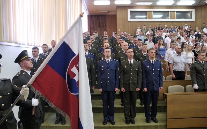 Slávnostné promócie absolventov AOS, 04. 07. 2024