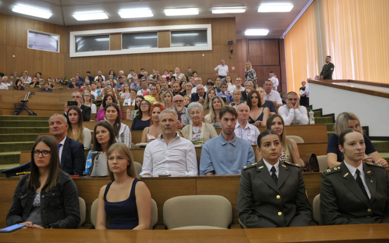 Slávnostné promócie absolventov AOS, 04. 07. 2024