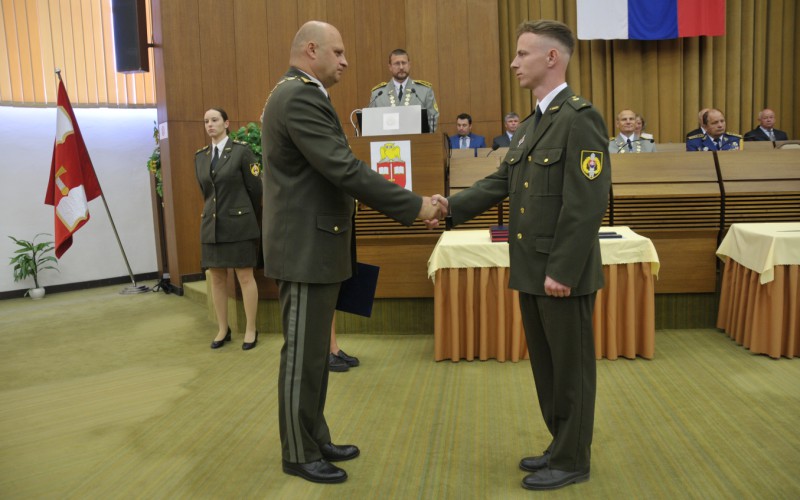 Slávnostné promócie absolventov AOS, 04. 07. 2024