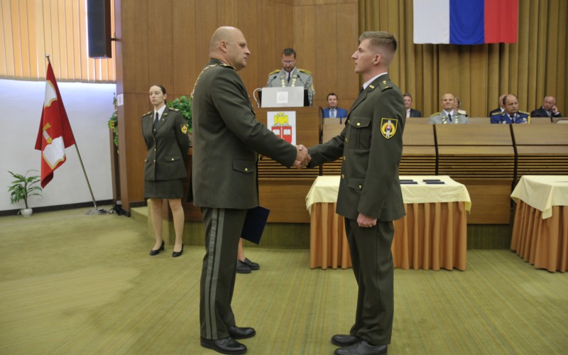 Slávnostné promócie absolventov AOS, 04. 07. 2024