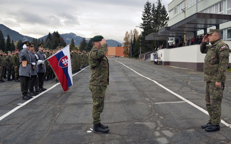 Zhromaždenie profesionálnych vojakov a zamestnancov AOS pri príležitosti Dňa boja za slobodu a demokraciu, 19. 11. 2024