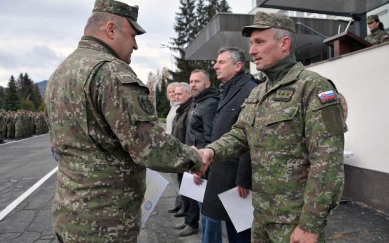 Zhromaždenie profesionálnych vojakov a zamestnancov AOS pri príležitosti Dňa boja za slobodu a demokraciu, 19. 11. 2024
