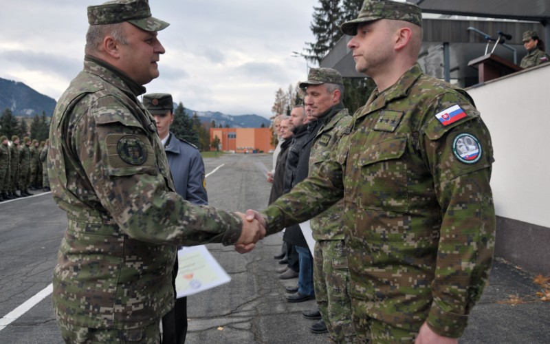 Zhromaždenie profesionálnych vojakov a zamestnancov AOS pri príležitosti Dňa boja za slobodu a demokraciu, 19. 11. 2024