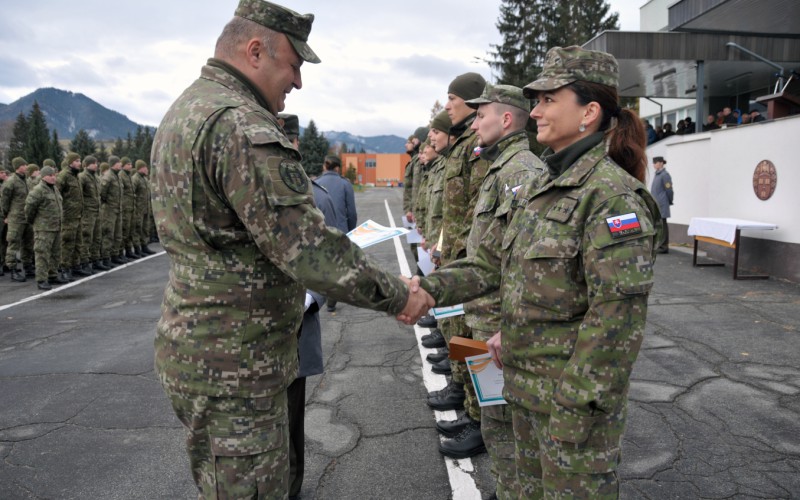 Zhromaždenie profesionálnych vojakov a zamestnancov AOS pri príležitosti Dňa boja za slobodu a demokraciu, 19. 11. 2024
