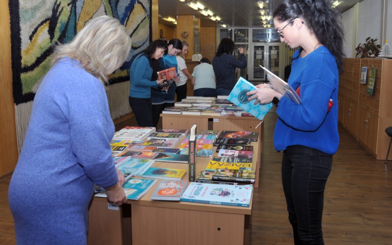 Predvianočná predajná výstava kníh, 20. 11. 2024