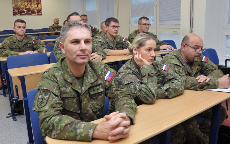 Presentation of Chief of GS of SVK AF in the Advanced Command and Staff Course, December 2nd 2024