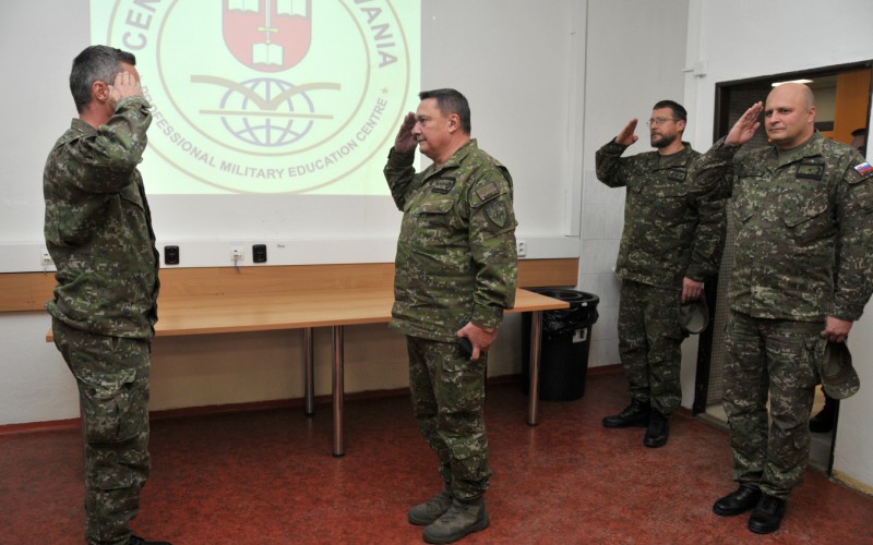 Presentation of Chief of GS of SVK AF in the Advanced Command and Staff Course, December 2nd 2024
