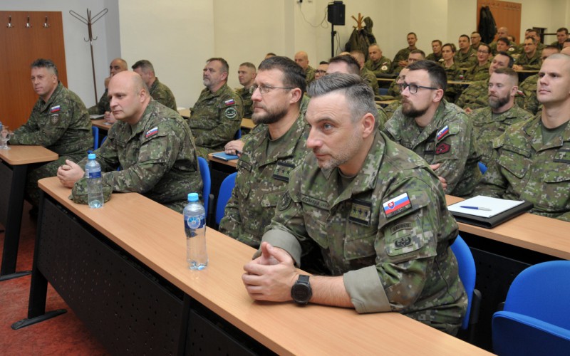 Presentation of Chief of GS of SVK AF in the Advanced Command and Staff Course, December 2nd 2024