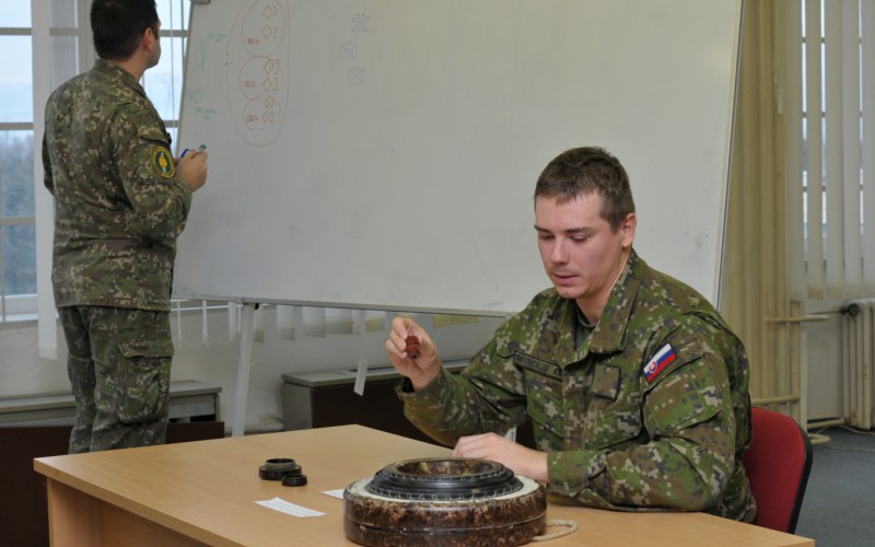 Záverečné skúšky 33. DKAVŠ (Dôstojnícky kurz pre absolventov vysokých škôl), 04. 12. 2024