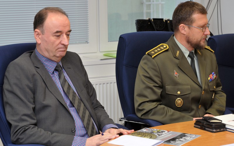 Rokovanie pracovných skupín MO SR a ČR, 03. - 05. 12. 204