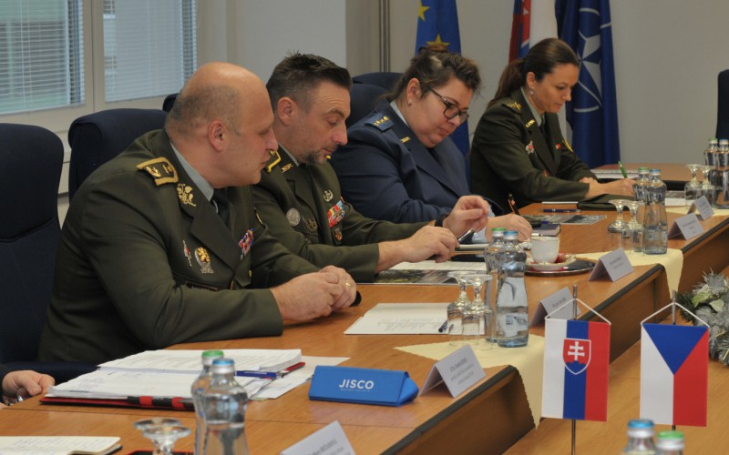 Rokovanie pracovných skupín MO SR a ČR, 03. - 05. 12. 204