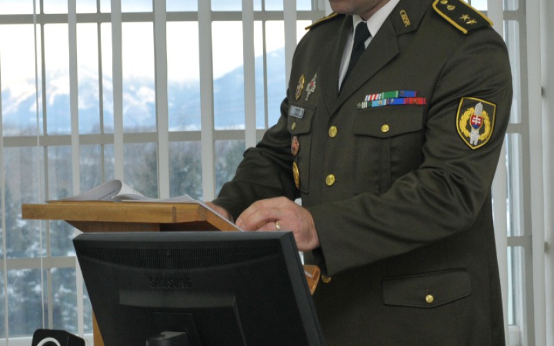 Obhajoby záverečných prác - Vyšší veliteľsko-štábny kurz, 11. - 12. 12. 2024