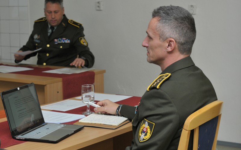 Obhajoby záverečných prác - Vyšší veliteľsko-štábny kurz, 11. - 12. 12. 2024