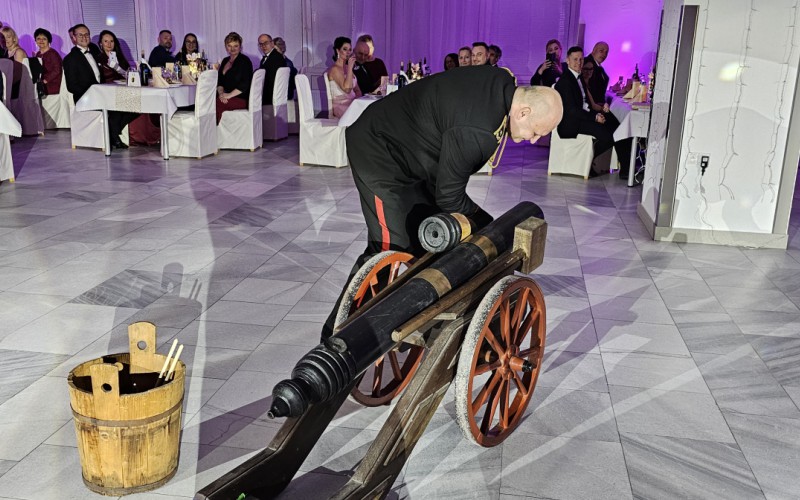 Ples AOS 2025, 08. 02. 2025