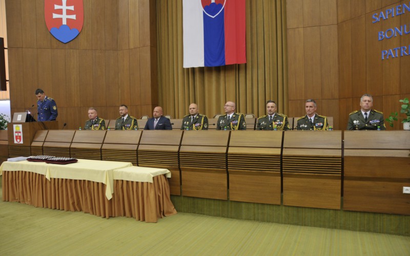 Slávnostné ukončenie 30. ZVŠK (Základný veliteľsko-štábny kurz), 25. 04. 2025