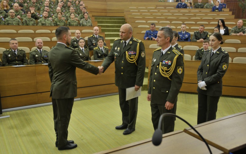 Slávnostné ukončenie 30. ZVŠK (Základný veliteľsko-štábny kurz), 25. 04. 2025