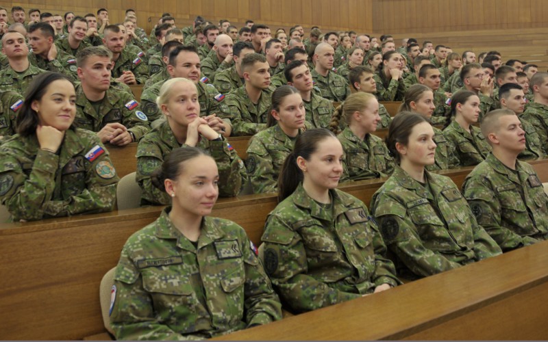 Prednáška pplk. v. v. doc. PhDr. Jozefa Bystrického, CSc., v AOS, 12. 05. 2025