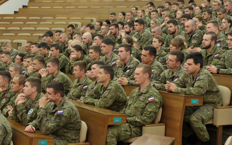 Prednáška pplk. v. v. doc. PhDr. Jozefa Bystrického, CSc., v AOS, 12. 05. 2025