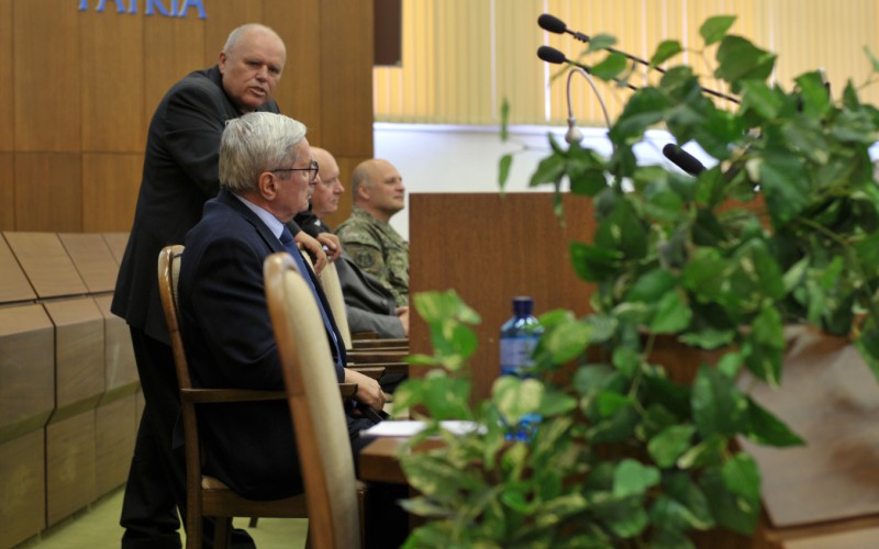 Prednáška pplk. v. v. doc. PhDr. Jozefa Bystrického, CSc., v AOS, 12. 05. 2025