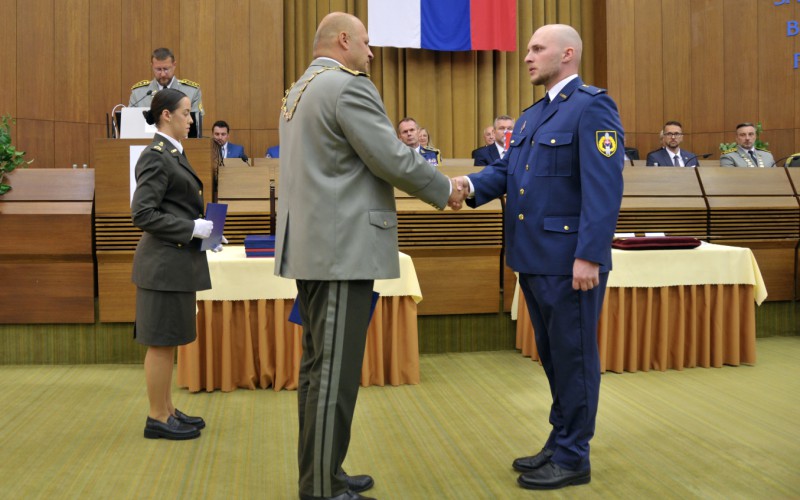 Slávnostná promócia kadetov AOS, 04. 07. 2025