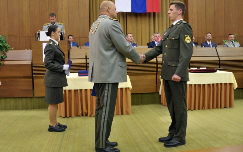 Slávnostná promócia kadetov AOS, 04. 07. 2025