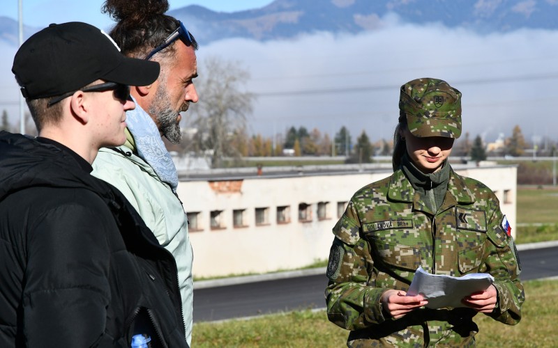 Nakrúcanie televíznej relácie Ľavou zadnou na AOS                    6. 11. 2025