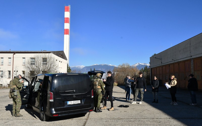 Nakrúcanie televíznej relácie Ľavou zadnou na AOS                    6. 11. 2025