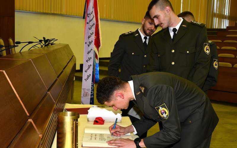 Prijímanie nových učňov do Cechu delostreleckého 4. 12. 2025